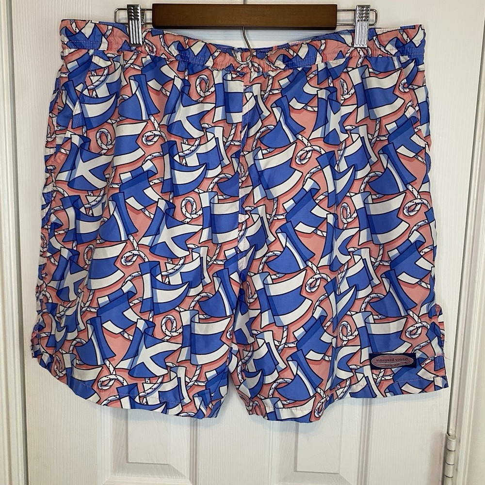 Vineyard Vines Swim Trunks Men's Medium Bottoms Shorts Flag Nautical‎ Boat Blue